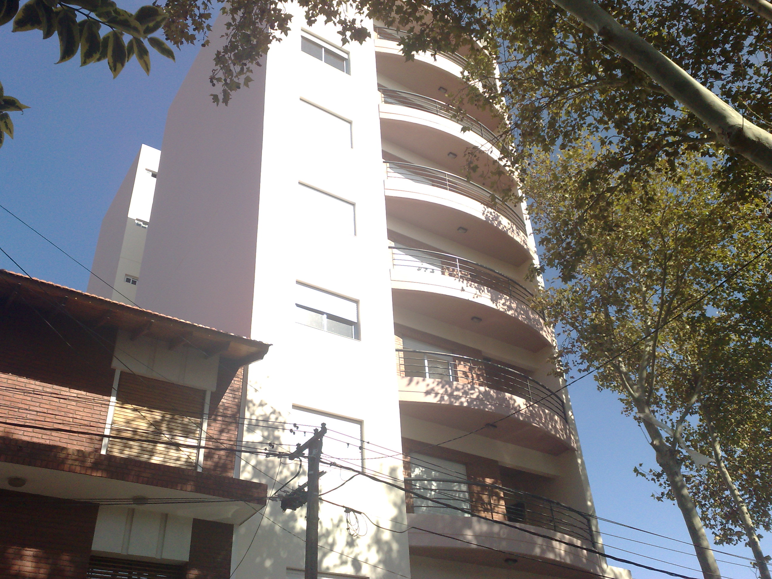 Alem 631 - 6° B